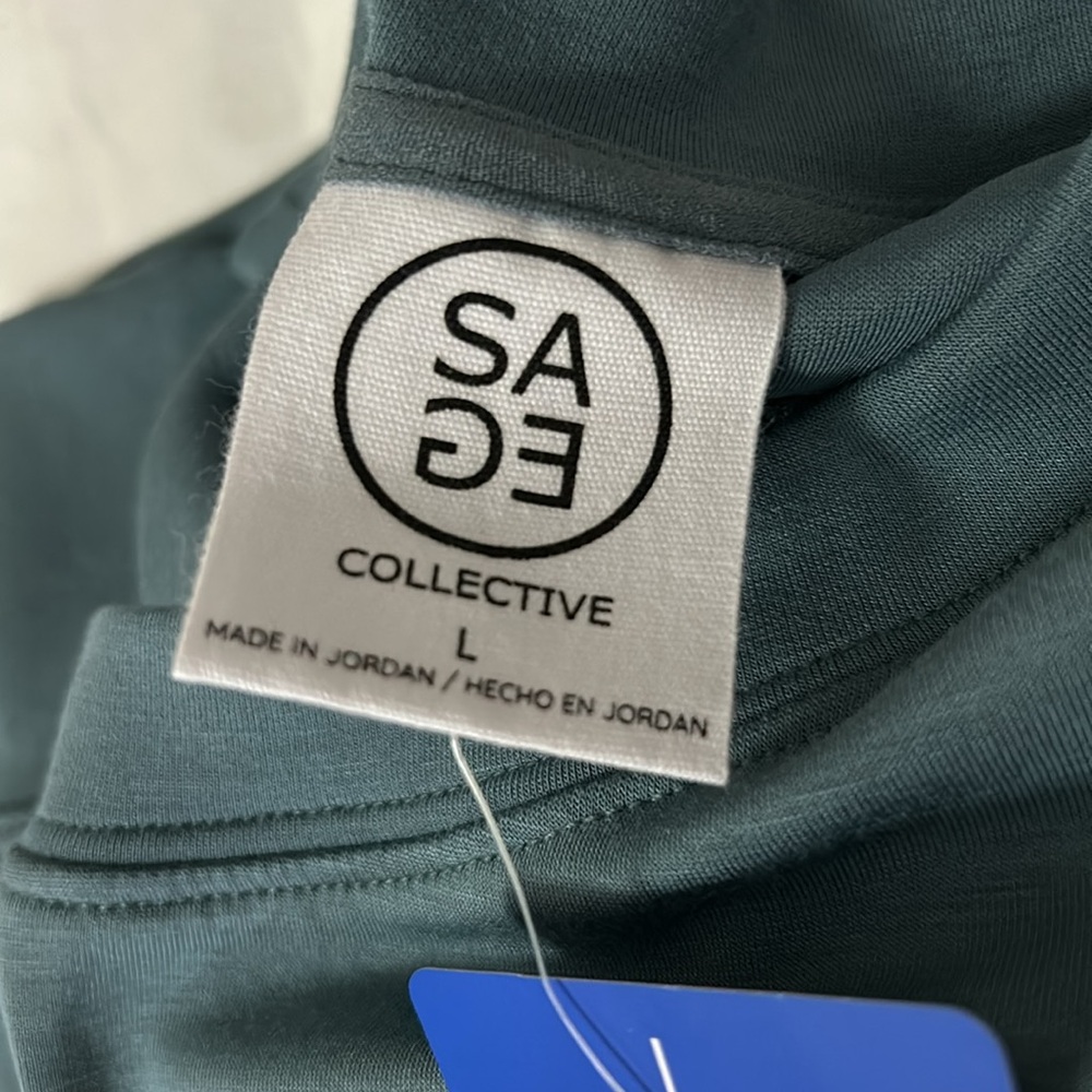 NWT Sage Ladies' Crew Neck Scuba Cozy Top with Side Pockets - Picture 3 of 5